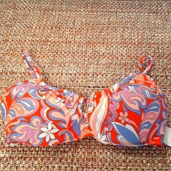 New Shade & Shore Bikini Top Women's New With Tags 34C - Picture 1 of 4